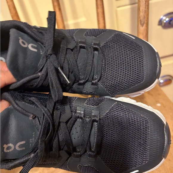 On Running women Black and White Athletic Shoes - Picture 14 of 16